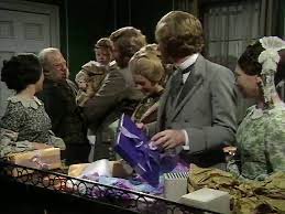 SaveRedlandLibr's tweet photo. 9pm TODAY on @TalkingPicsTV
From 1972, s1 Ep 13 of #TheOnedinLine “Shadow of Doubt" directed by #BenRea & written by #CyrilAbraham
🌟#PeterGilmore #AnneStallybrass #BrianRawlinson
#EdwardChapman #HowardLang #JamesHayter #PhilipBond #JessicaBenton #MichaelBillington https://t.co/xKYV1C1VI8