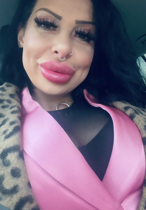 Hey meine H&uuml;bschen&hellip; Ich w&uuml;nsche euch noch einen hei&szlig;en 1. Advent 💋😍🕯️🕳️💦 #advent #weihnachten #christmas<a href="/tag/love"class="tags"><span>#love</span></a><a href="/tag/pink"class="tags"><span>#pink</span></a><a href="/tag/berlin"class="tags"><span>#berlin</span></a><a href="/tag/christmas"class="tags"><span>#christmas</span></a><a href="/tag/advent"class="tags"><span>#advent</span></a><a href="/tag/candle"class="tags"><span>#candle</span></a>