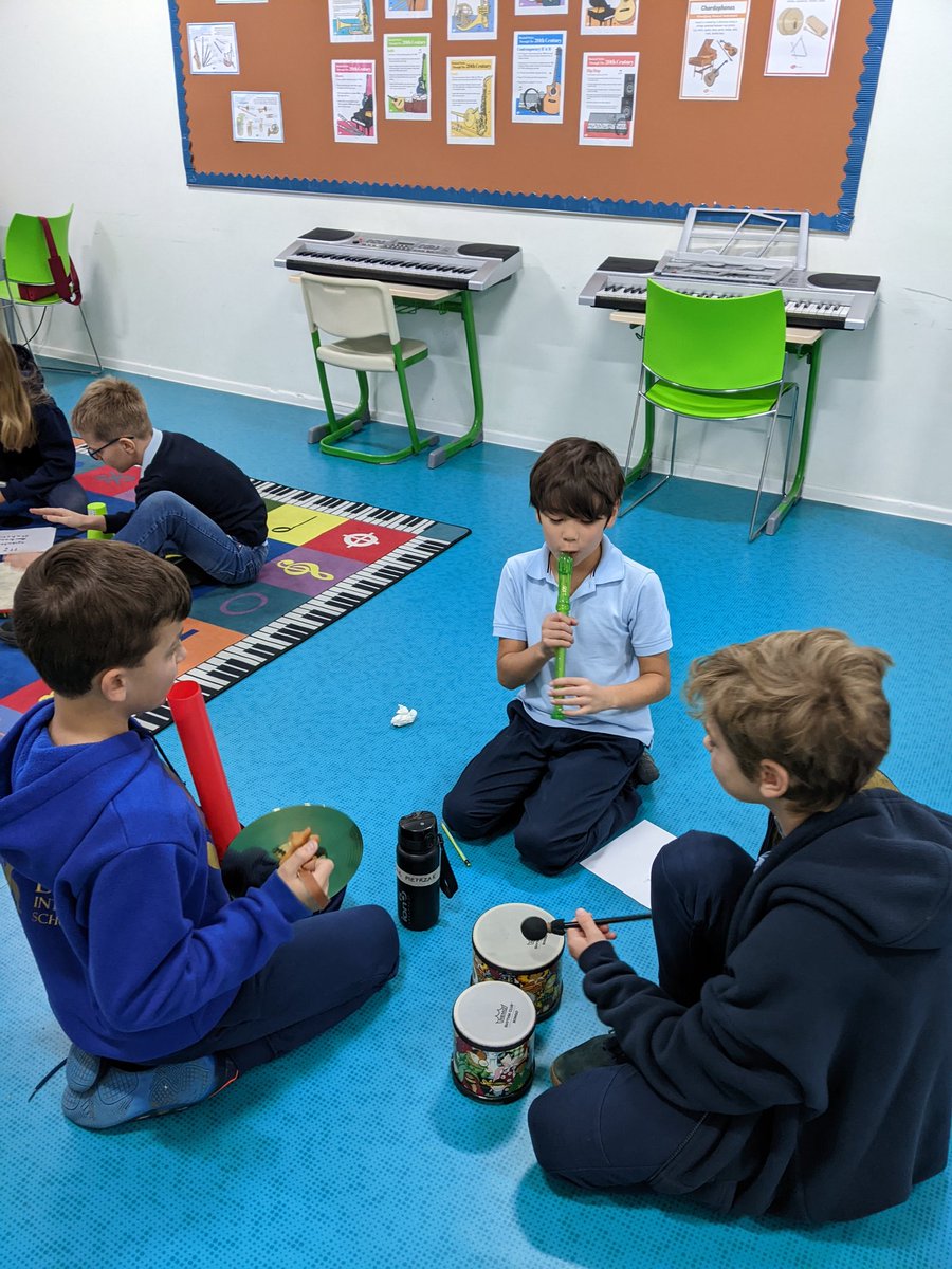 KazaishviliMaia's tweet image. @BISTYear5T 
#creatingsounds
#workinginteams