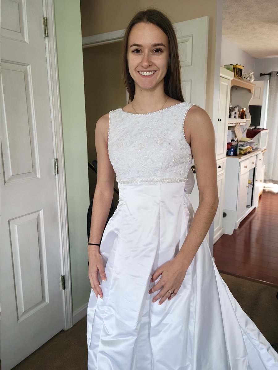 amysue45's tweet photo. Had my baby girl, who is getting married next year, try on my wedding dress. Hasn't been seen in 25 years. #mommasweddingdress https://t.co/80gBAOcr0w