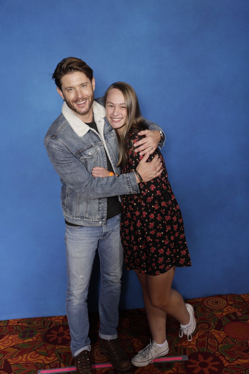 deansfishtaco's tweet photo. happy #jpegday #spnphoenix 🤩 https://t.co/OMDwIzS7fw
