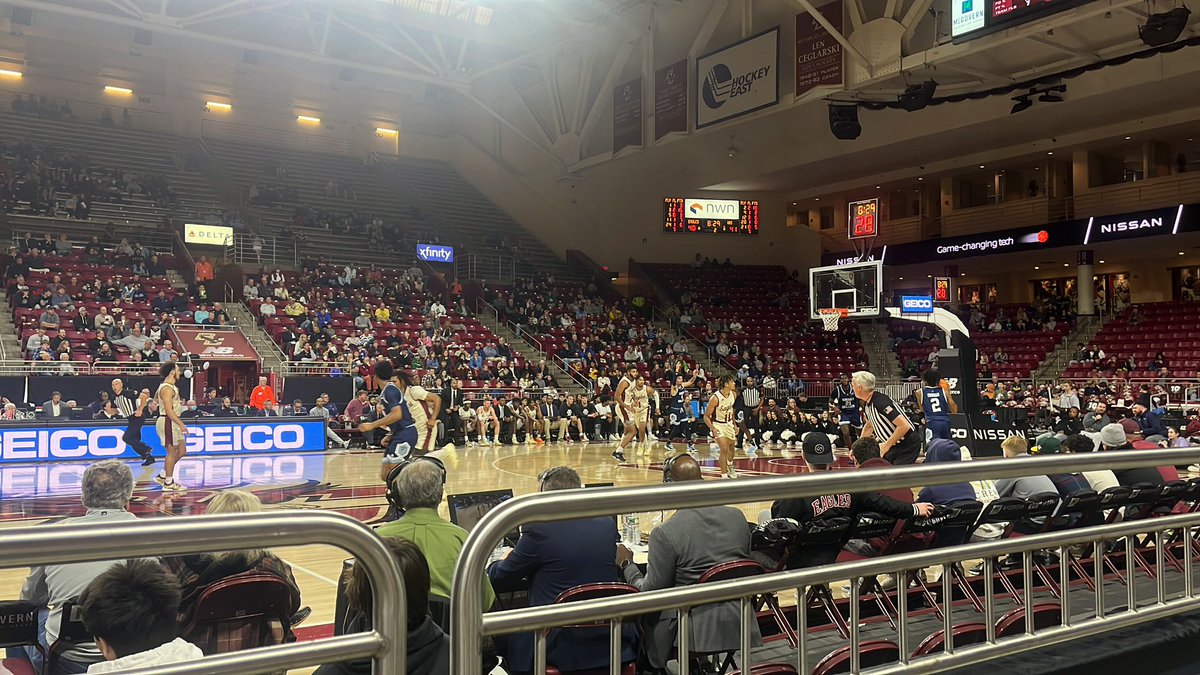 RunninRamsPod's tweet photo. @RhodyMBB https://t.co/IKoLPDYPbc