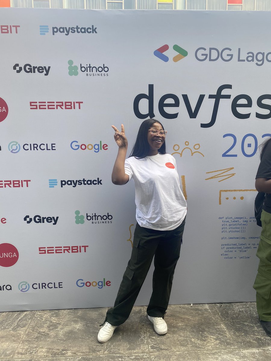 oluwabamikemi's tweet image. About yesterday.🥰🥰
@tunga_io was heavily represented🚀

@gdglagos #DevFestLagos2022 always doing the most🔥🔥🔥