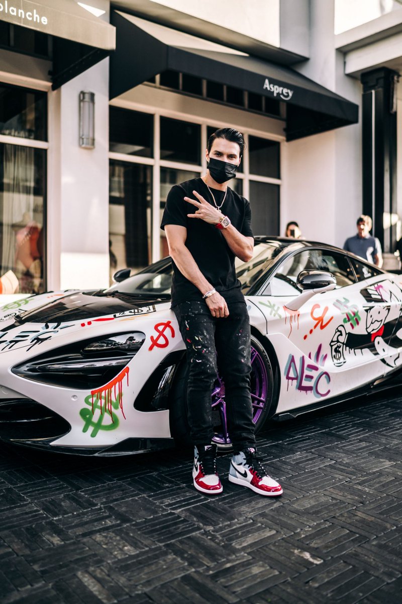 Last time in Art Basel was lit!!! McLaren was on🔥 💲Can't wait to show my new pieces this year!💲