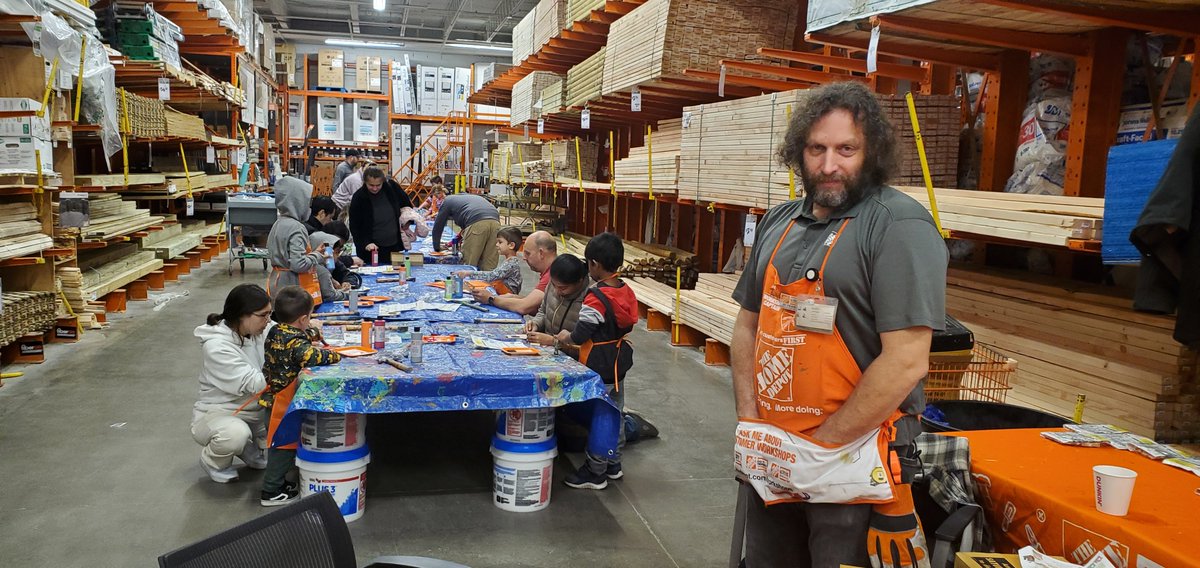 Robinbacchus2's tweet photo. Thanksgiving weekend kids workshop @0977 
@Michael_Flavius @DHRMgregorio @MarleineBright @MalangaMark https://t.co/3ykjGHiwzY