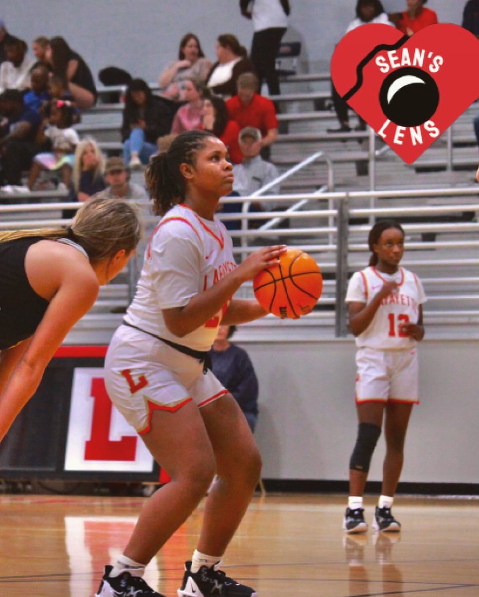 SeansLens's tweet photo. Lafayette Commodores Basketball Is Here🏀📸‼️

#sportsphotography #hsbasketball #oxfordms #lafayettecommodores #lafayettecommodoresbasketball https://t.co/cQj3hTkd5n