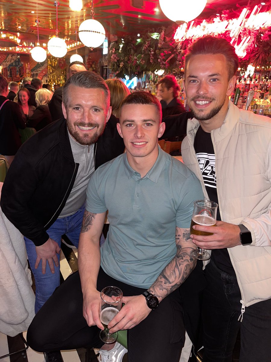 Happy birthday to the old man #cantbetrusted <a href="/ryanqualter1/">Ryan Qualter</a> <a href="/Callumchippy/">Callum Chippendale</a>