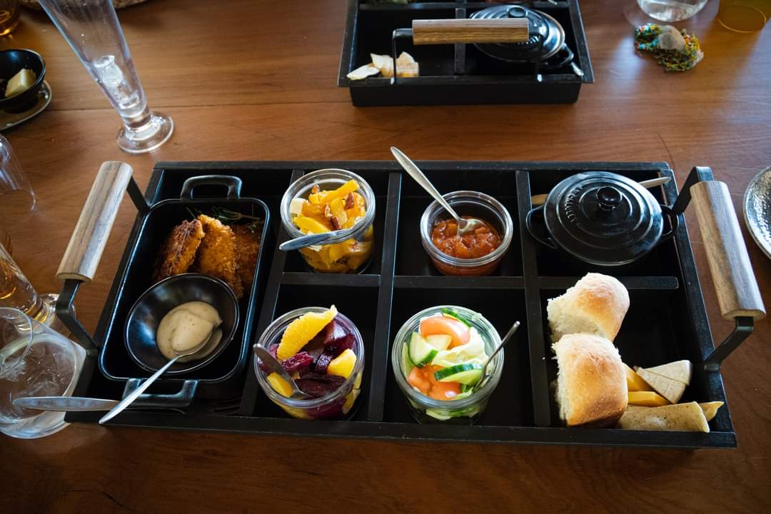 InfoBushlife's tweet photo. Its not just about the wildlife, landscape. conservation and communities. There is also the fine dining and organic food to enjoy. 

#foodie #finedining #organicfood #culinaryexperience #safari2023 #botswana #Kenya #Namibia #Rwanda #tanzania  #southafrica #zambia #zimbabwe https://t.co/QK0rFnivY0