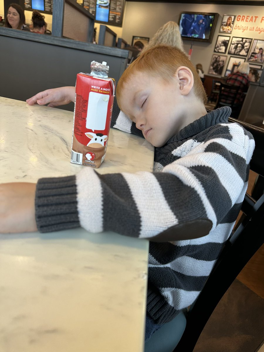 jlmbbh's tweet photo. @McAlistersDeli it’s been 45 mins…you got the food wrong and you’re out of cookies for the kid’s meals, which you didn’t tell us before hand. #DoBetter #notworththewait #notworththemoney https://t.co/FuDaCAV6na