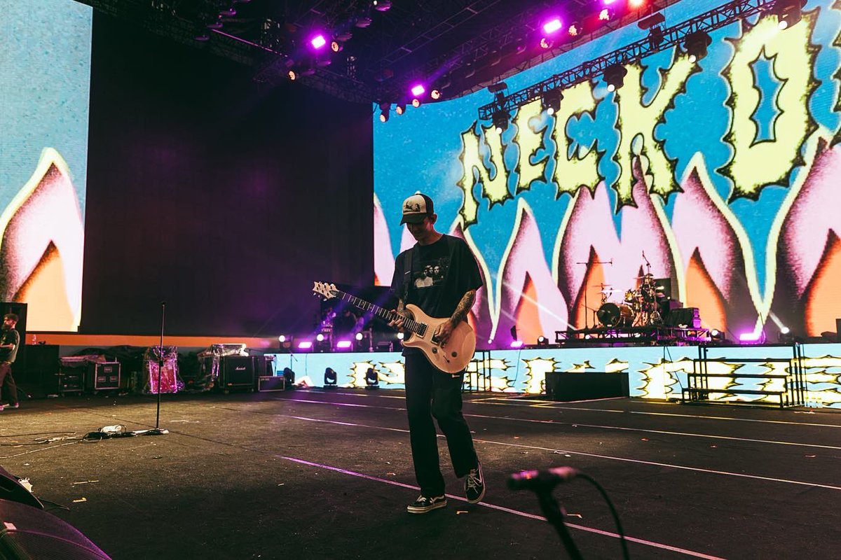 Neck Deep tweet media