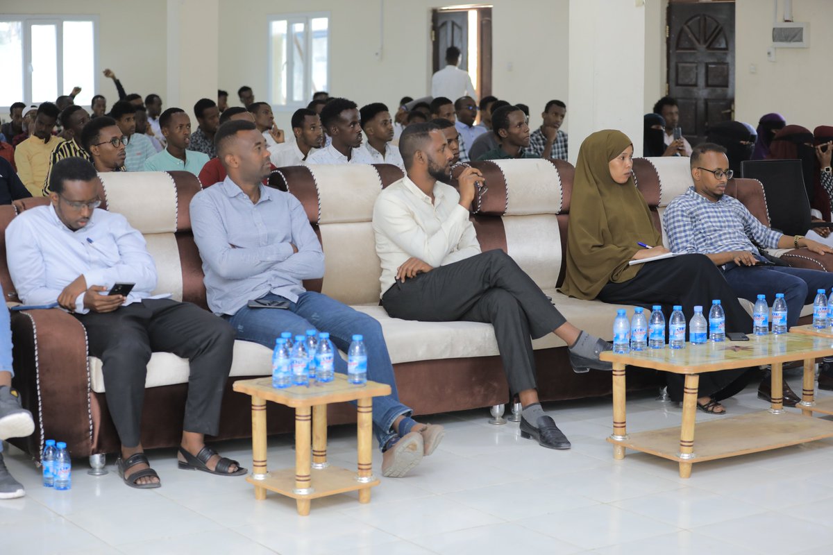 MohamedD_Sheikh's tweet photo. My appreciation is, to the both #HESDA team and the ZamZam university team to organise this jointly beneficial training. The training was aimed at how to heighten the grasp of our future leaders in climate change resilience in Somalia. https://t.co/UO7JY0wzNm