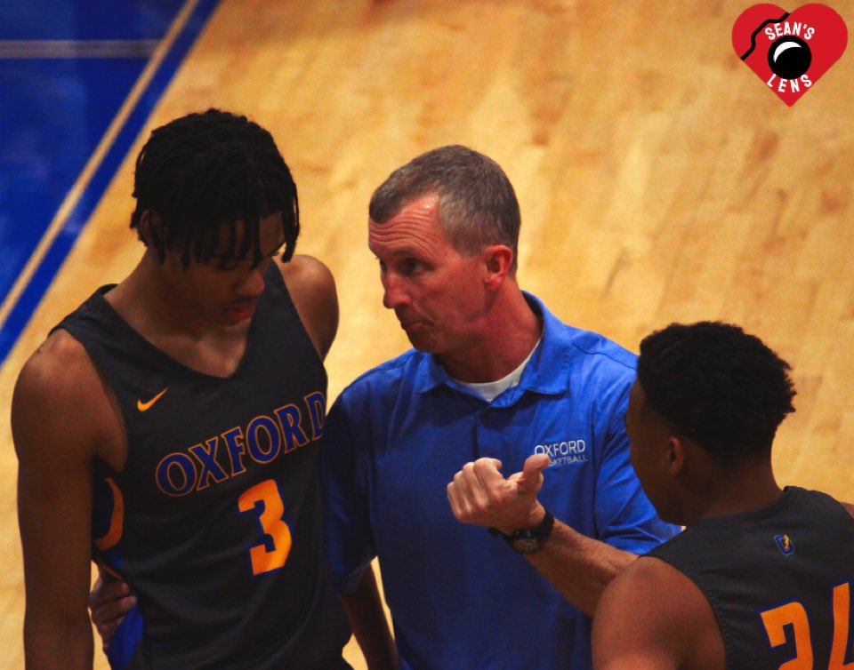 SeansLens's tweet photo. ⚡️Your Oxford Chargers⚡️

#oxfordchargers #basketball #oxfordphotography #oxfordhighschool #thisiswhyweplay https://t.co/n89FSt4FjD
