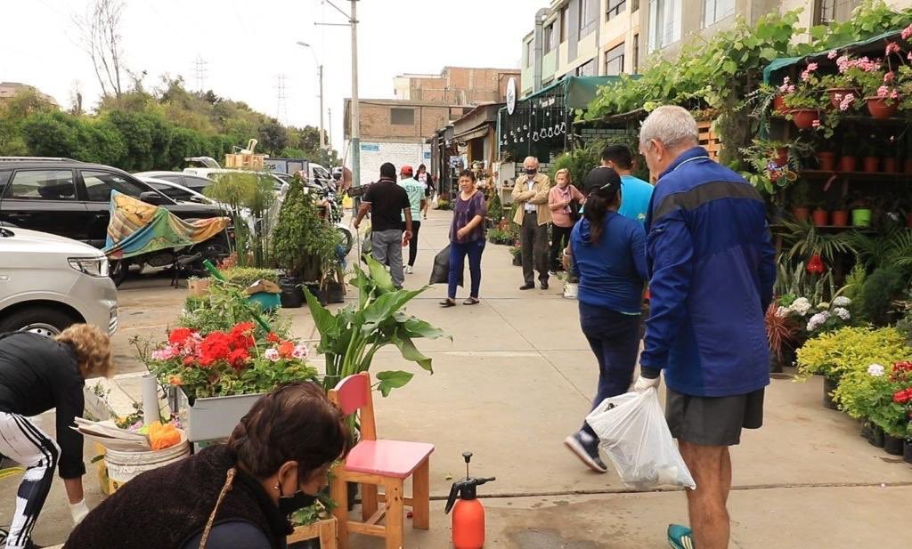 MarcoSanBorja's tweet photo. ¡#Chasquing en San Borja!
Fortalece tu salud al ejercitarte y tu espíritu al colaborar con la limpieza de tu ciudad.
📸🌳🏃‍♀️🏃🏃‍♂️♻️🌳 https://t.co/126fZCqhYC
