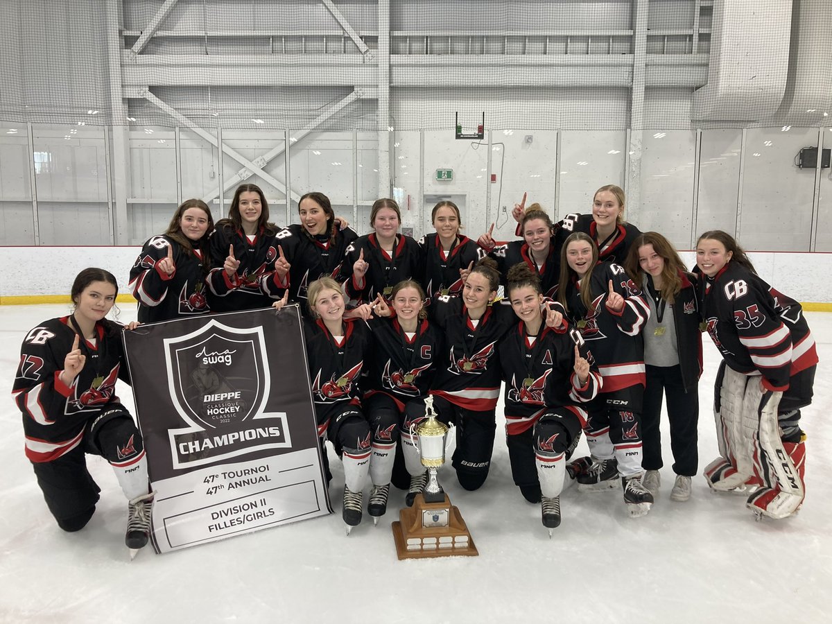 Cudas are the champs of the Dieppe Classic Tournament in NB! Bravo les filles!!