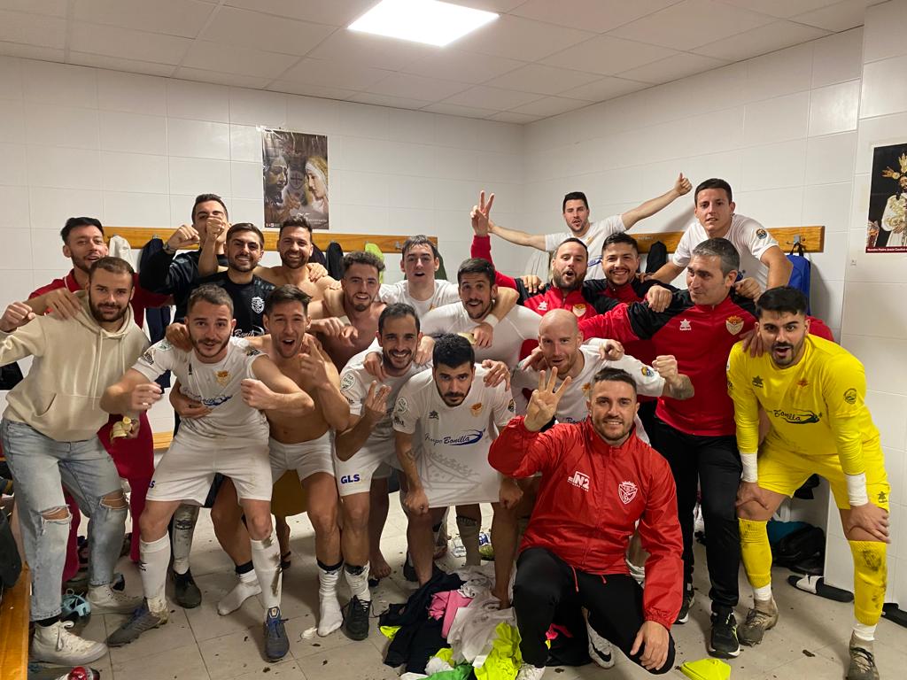 ¡𝗡𝗼 𝗵𝗮𝘆 𝗱𝗼𝘀 𝘀𝗶𝗻 𝘁𝗿𝗲𝘀!
𝗩𝗔𝗠𝗢𝗢𝗢𝗢𝗢𝗢𝗢𝗢𝗦
