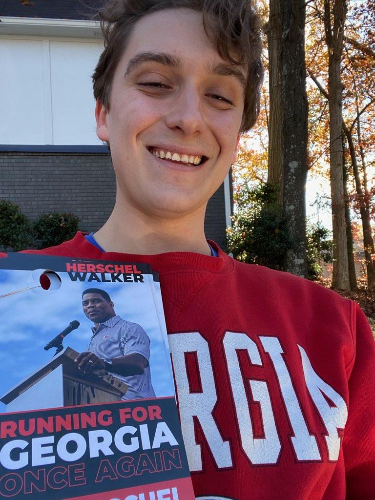 Only 9 more days! Don't forget to go vote one more time for @HerschelWalker by December 6th #LeadRight #GeorgiaOnTheLine