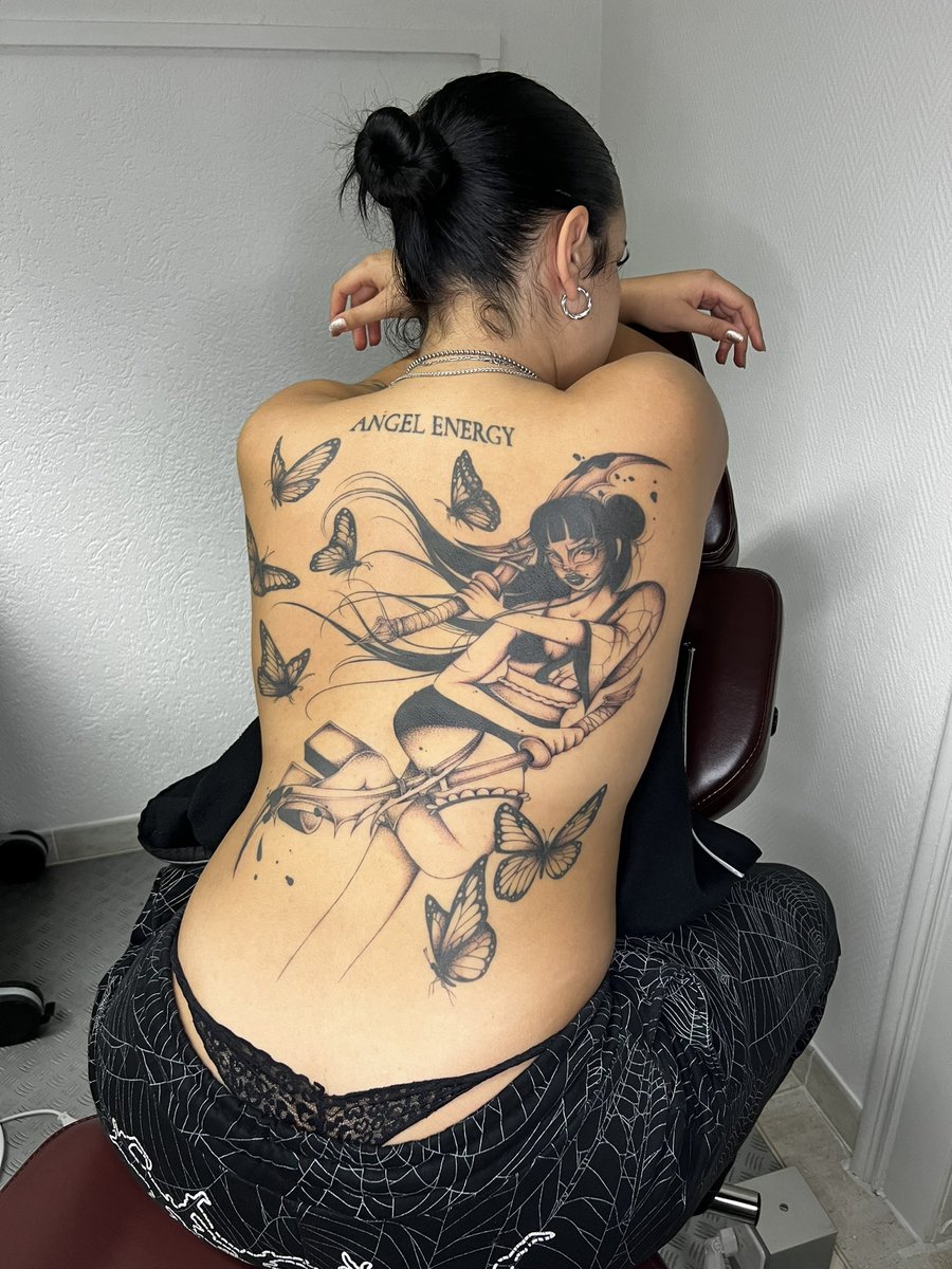 mamanoirjean's tweet photo. Enfin fini wsh !!!!! In love et vous ??? https://t.co/omRtY5rqVr