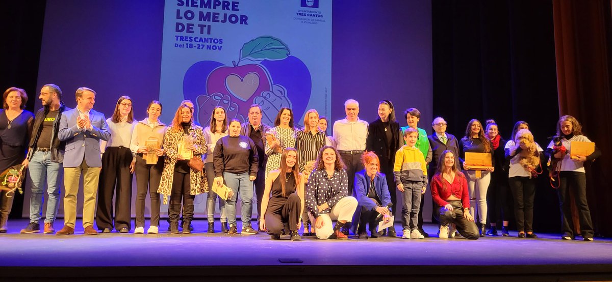 AgoraRevolution's tweet photo. Agradecidos de ser invitados a la Gala de entrega de premios de la Semana del Voluntariado de Tres Cantos y ser galardonados con un reconocimiento al voluntariado. 

Gracias por su apoyo incondicional a @fniquifundacion y al propio @ayto3cantos. https://t.co/G0rz5Q4lOM