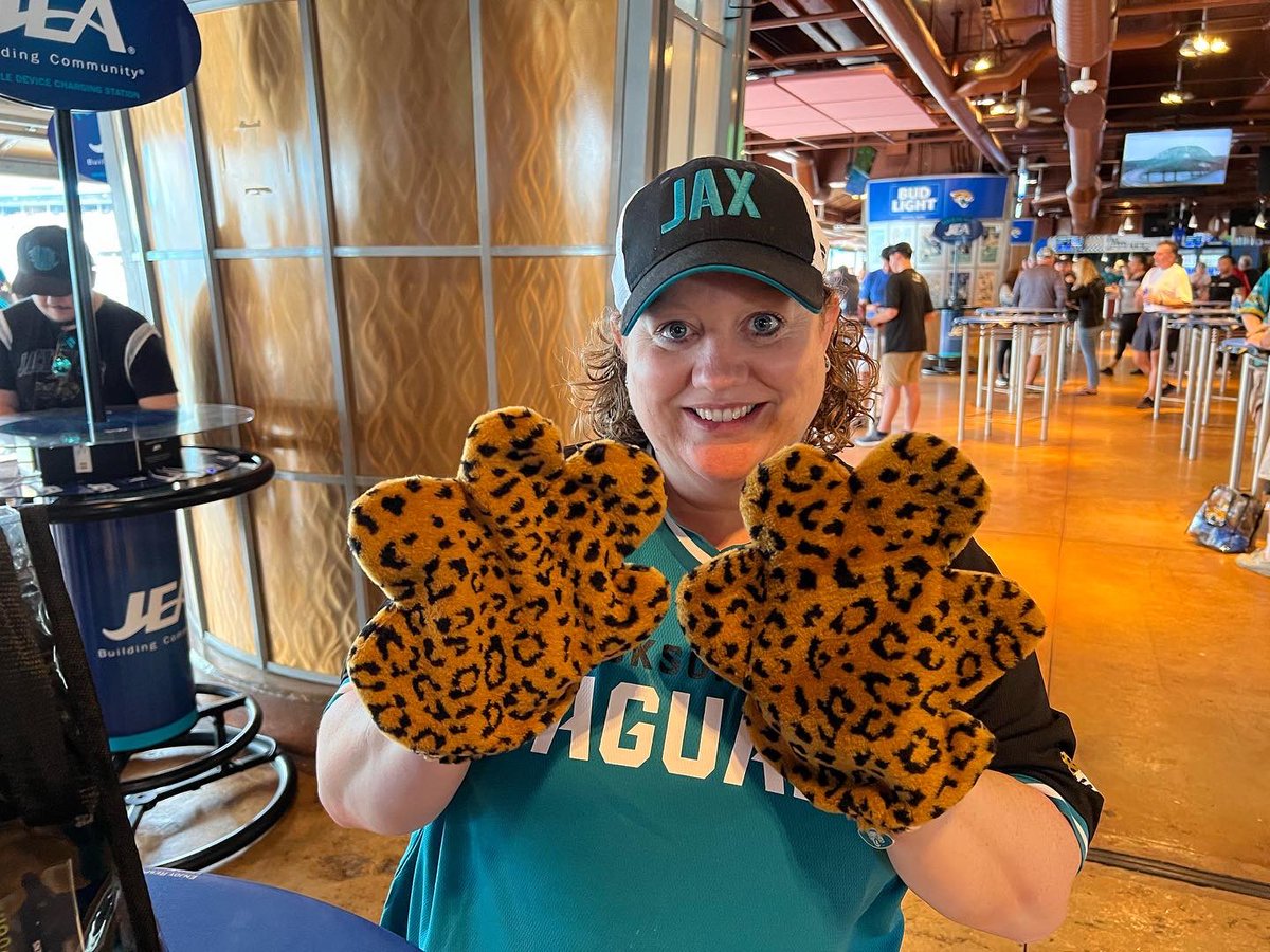 JVanTroost's tweet photo. #GOJAGS #DUUUVAL https://t.co/z0jOfEXjdZ