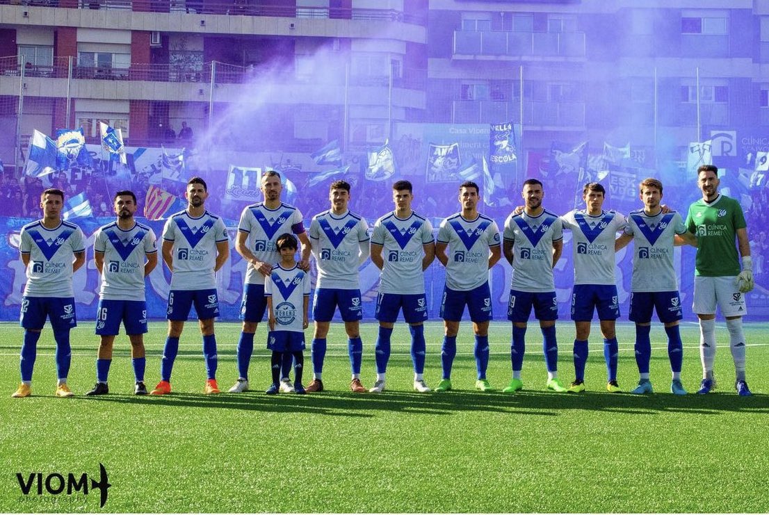 alexcano4's tweet photo. Dels més dels 400 partits que he jugat amb el @CEEuropa, el derbi d’avui és un dels més especials.

Avui han vingut 3.350 persones al Nou Sardenya. Hem viscut un ambient espectacular amb dues aficions volcades amb el seu equip.

Futbol de veritat. Futbol del que estimem. https://t.co/AcwgYpkeNW