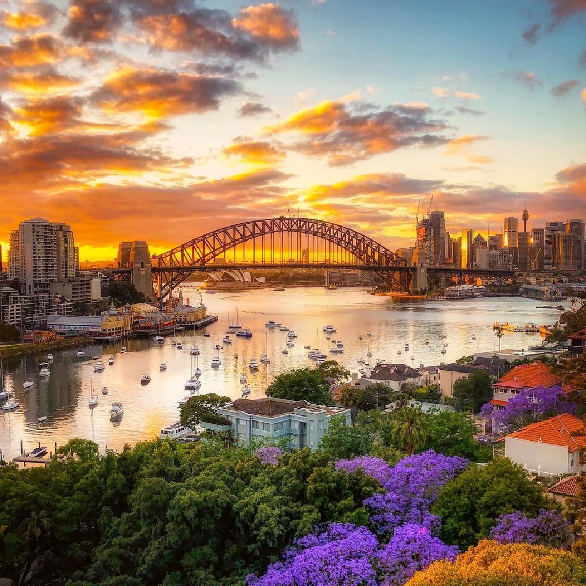 Australia's tweet image. Now, here's a city that needs no introduction 🤩
Cheers to IG/philipps.world.of.photography for capturing this incredible shot of @NewSouthWales' Tubowgule (#SydneyHarbour), home to the Gadigal people.
#seeaustralia #comeandsaygday