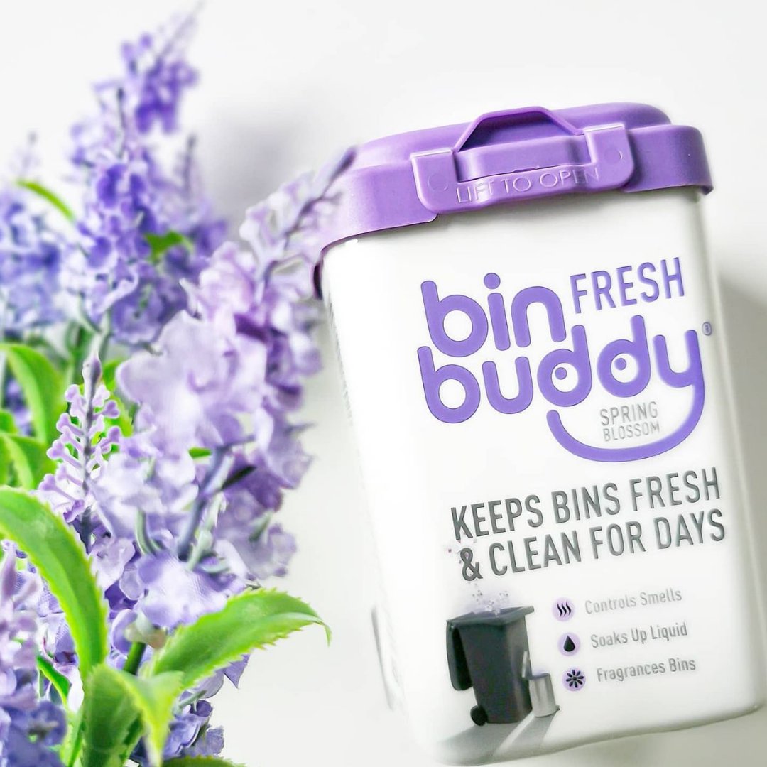 Missing the summery blooms? Our very own Spring Blossom will have you thinking it's May every day! 
📸: @reames_home
#NewBinBuddy #Coconut #BinClean #CleaningEssentials #LoveBB #Cleaning #LifeHacks #BinBuddy #Essentials #ParadiseParty #SummerVibe #ClubTropicana
