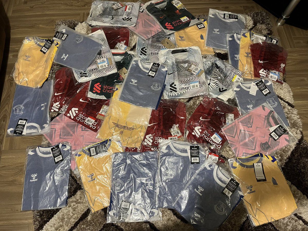 Kititout1's tweet photo. Thanks again to everyone who helped us with our fundraiser, these shirts will go to kids all over our city for Christmas this year 💙❤️ https://t.co/6435KPX7ow