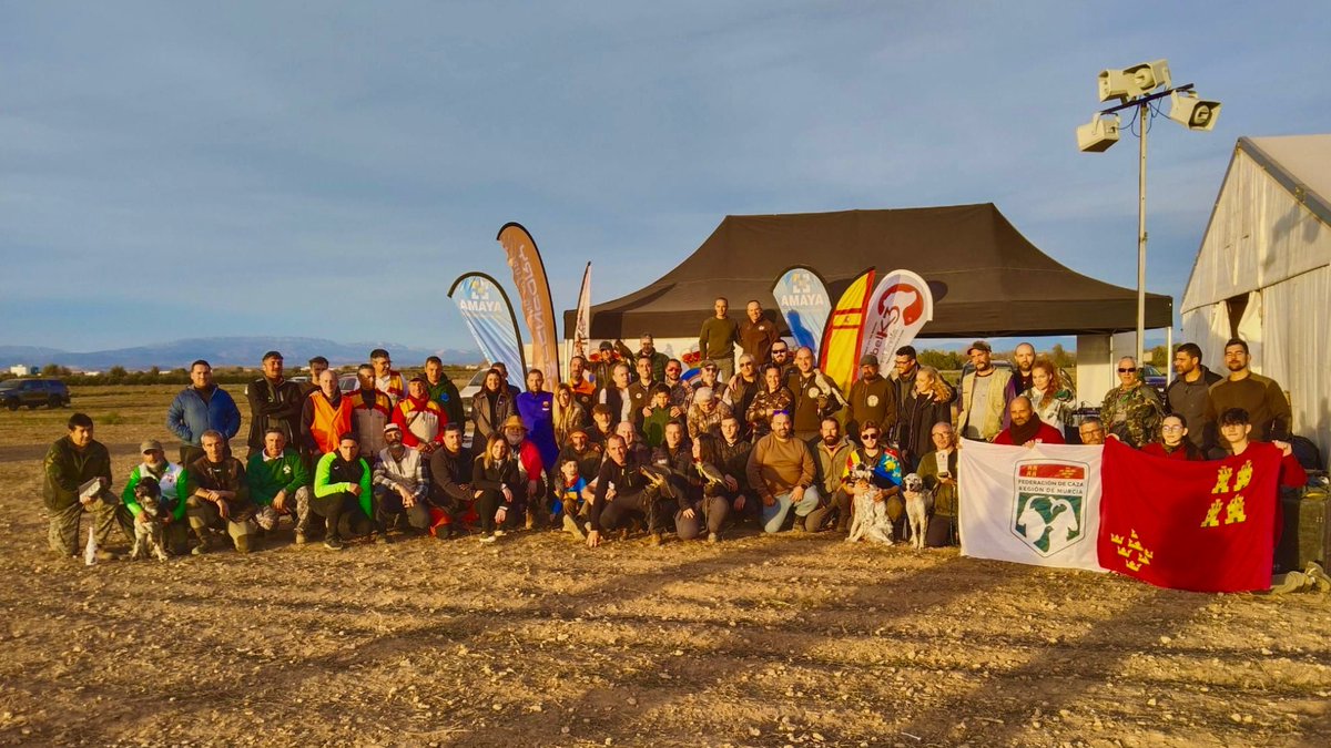 🆕 ¡Ya tenemos a los nuevos campeones de 🇪🇸 de Cetrería 2022!

Altanería a Paloma: Alba López
Altanería con 🐕: Francisco Rodero
Bajo Vuelo con 🐕: Ángel Pérez
Pequeñas Aves: Fernando Álvarez
Bajo Vuelo Harris: Enrique Navarro
Bajo Vuelo Azores: Juan Carlos Hdez

😀 ¡ENHORABUENA!