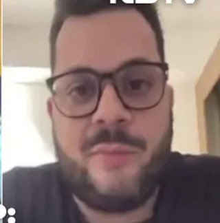 AshisPrasad7's tweet photo. This is how @imVkohli would have looked like.. if he was still eating chole bhature on Delhi's street 😂😂😂 https://t.co/JtQ3Ddy2Qk