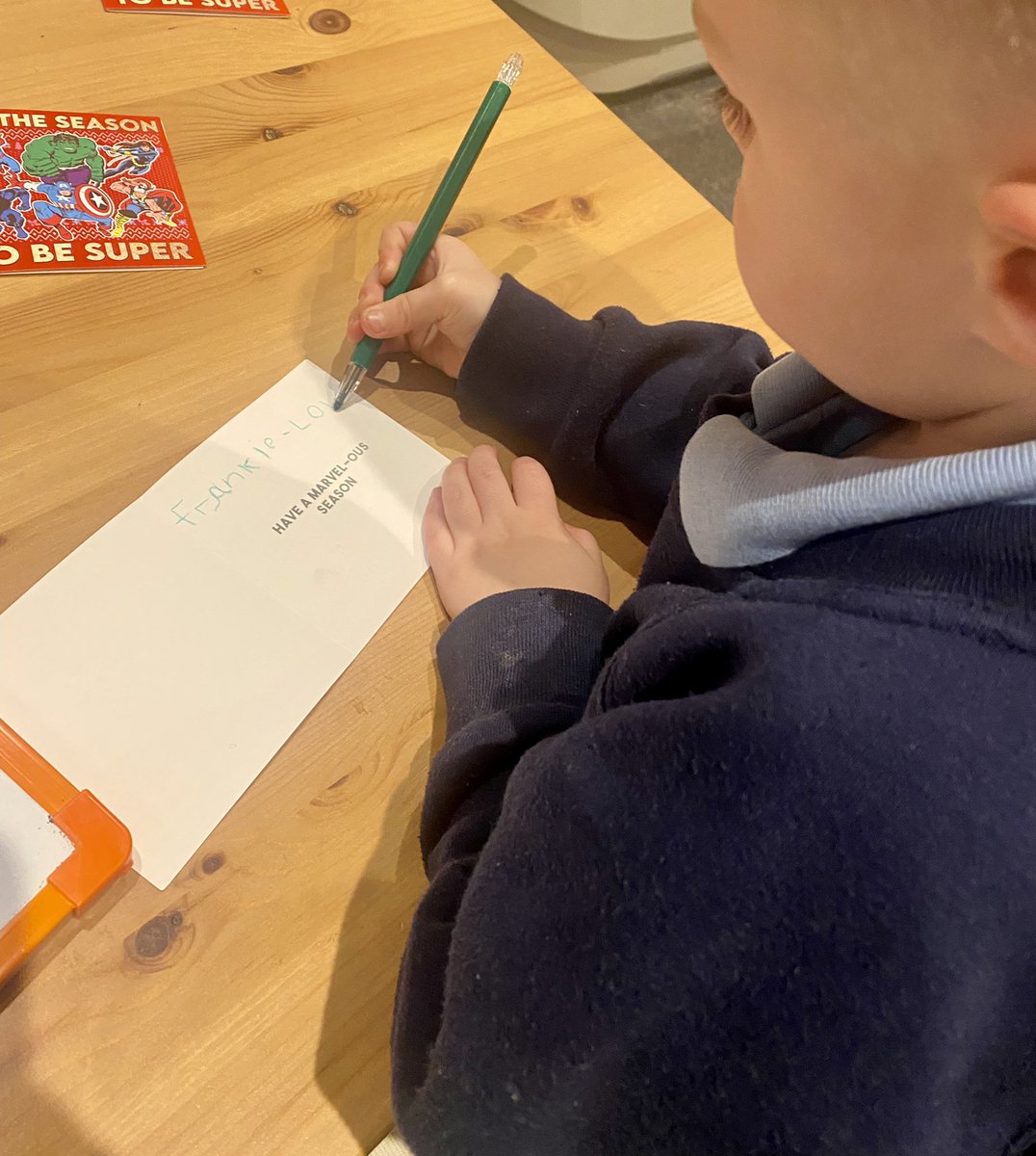 AmyBlythe_'s tweet photo. @CCCRPrimary Over the last week Rupert has written everyone in his class a Christmas card🎅🏼⛄️ #writinghomework https://t.co/cWUZ1EXNr9