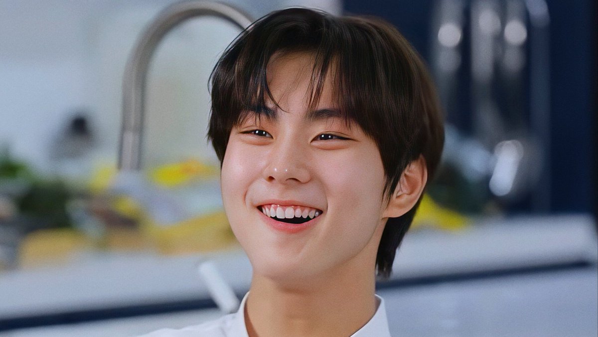 dreamysunies's tweet photo. "secret recipe"
—#SUNWON au wherein

chef akio (sn) is a cooking show judge and cairo (jw) is an auditionee with no prior culinary experience 

—

while everyone admires chef akio for his strong work ethic, cairo thinks he's just another airhead with no personality 

[kitchen au] https://t.co/uUJoX01diI