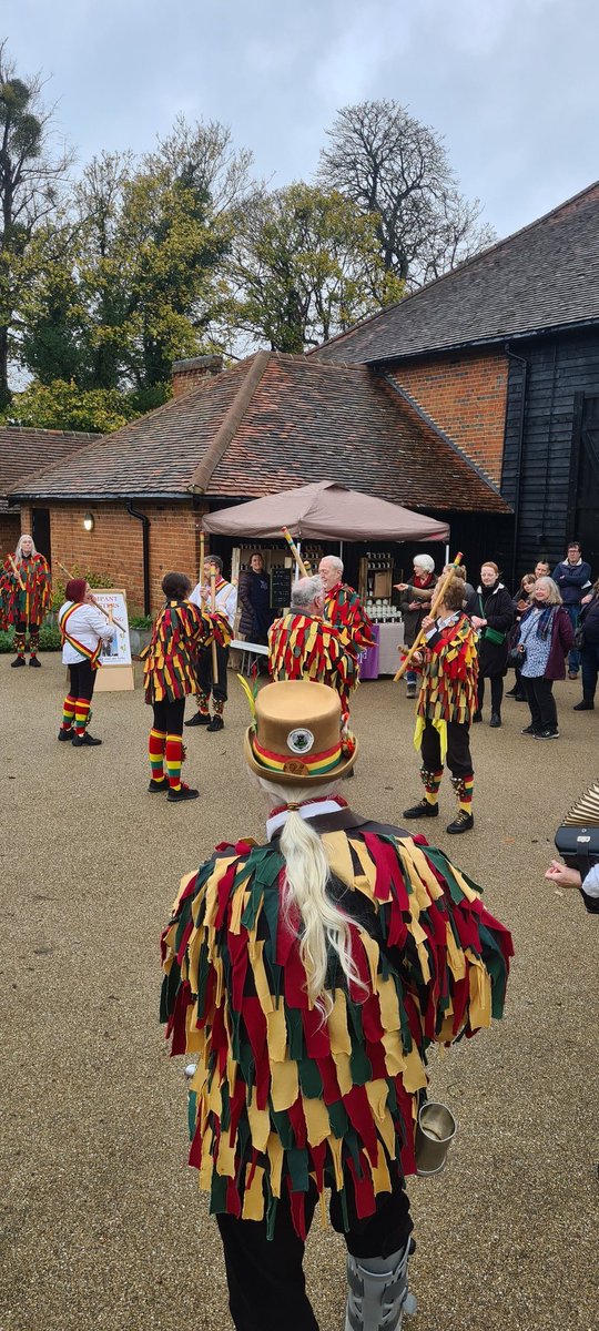Traditional Bampton Morris Dancers tweet media