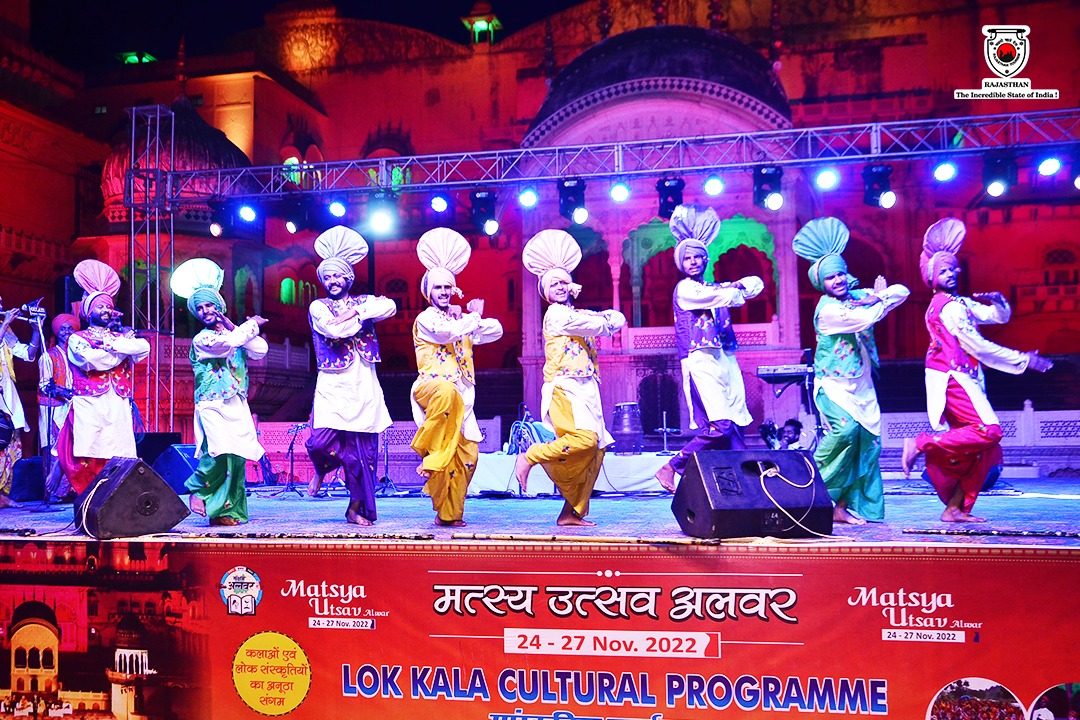 my_rajasthan's tweet photo. #matsyafestival #alwar #festival #culture #explorerajasthan #travelrajasthan #padharomharedes #padharoalwar #amazingalwar #rajasthantourism #rajasthan

(3/3) https://t.co/OpJrUVBaeN