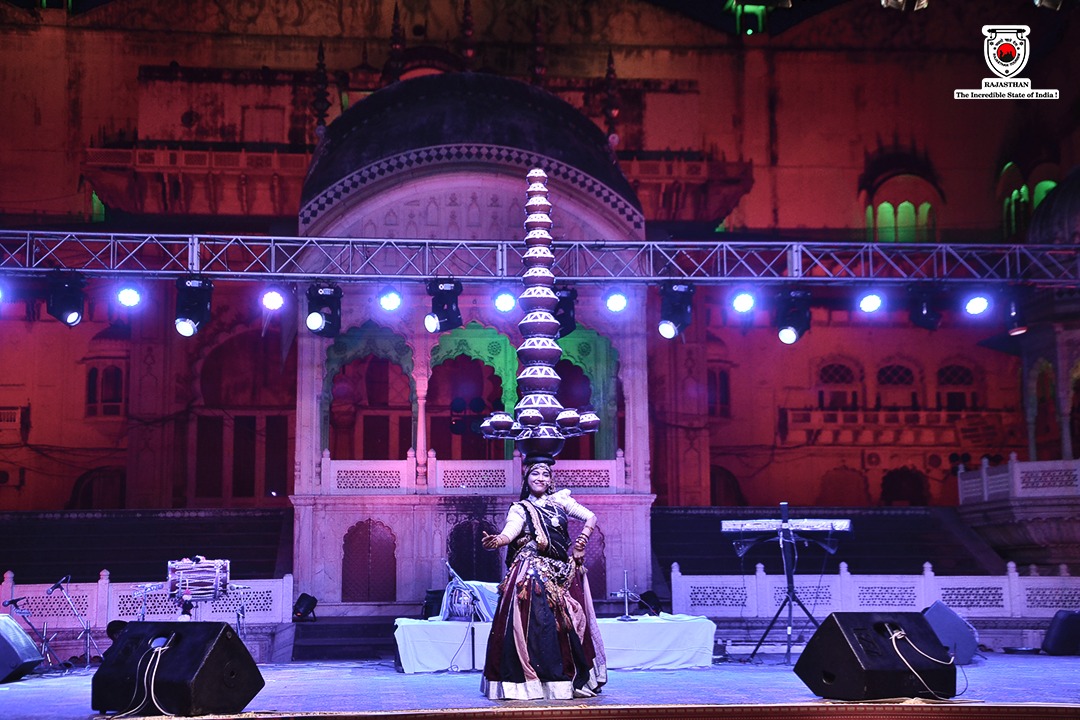 my_rajasthan's tweet photo. #matsyafestival #alwar #festival #culture #explorerajasthan #travelrajasthan #padharomharedes #padharoalwar #amazingalwar #rajasthantourism #rajasthan

(2/3) https://t.co/FgDzfv4Dqe