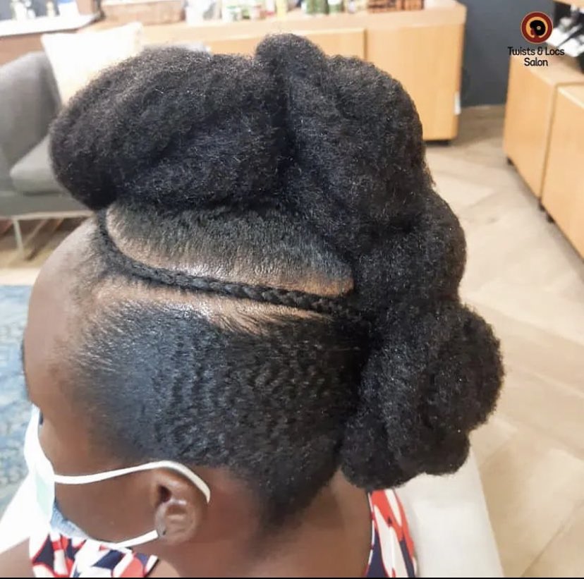 TwistsnLocs's tweet photo. How are you styling your afro? Here are some options to get you to funk that fro up

#twistsnlocs #naturalhair #salon #eastlegon #0su #spintex #branch #service #naturalhairstyle #naturalhaircare #4chair #afto #naturalista #kinkyhair #afrohair #cornrows #blackwomen https://t.co/iehxKnX3wg