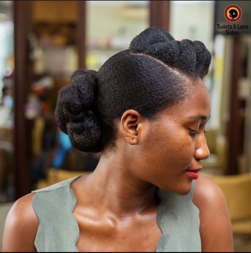 TwistsnLocs's tweet photo. How are you styling your afro? Here are some options to get you to funk that fro up

#twistsnlocs #naturalhair #salon #eastlegon #0su #spintex #branch #service #naturalhairstyle #naturalhaircare #4chair #afto #naturalista #kinkyhair #afrohair #cornrows #blackwomen https://t.co/mmqNXVTNZc