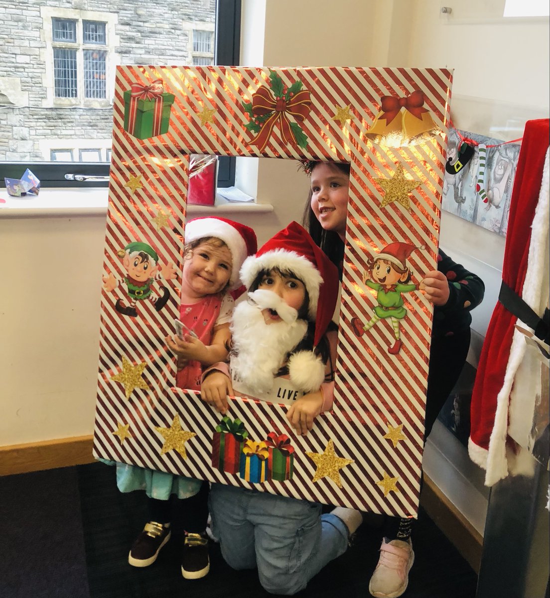 CaerphillyLib's tweet photo. Gorsaf Lluniau Llawen @CaerphillyLib
Elifie Station @CaerphillyLib
#caerphilly #Caerphillylibrary https://t.co/gCT99CeEUe