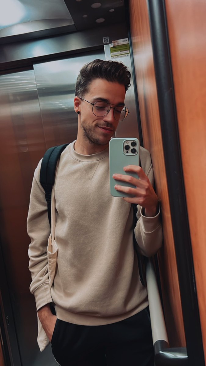 marcfreixa98's tweet photo. Nou look✨✌🏼 https://t.co/oXEMnuNF50