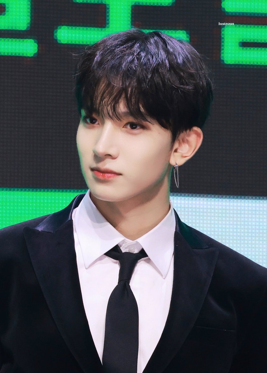 deerlustrous's tweet photo. 221126 MMA 

#ENHYPEN #엔하이픈 #HEESEUNG #희승 https://t.co/mJWgmdEme1