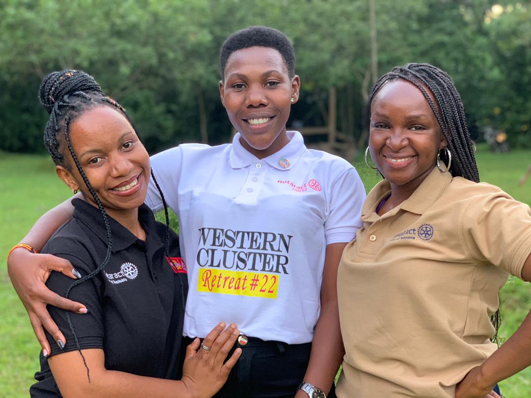 rctnansana's tweet photo. Networking and Social Capital are among the reasons why people join Rotaract. When are you joining us?

Sweet Memory of Western Cluster Retreat and 98th District Conference Activation. 

Campfire site. The evening was full of fun, games and stories telling.

#TitansAt9 https://t.co/akjrgCCLF3