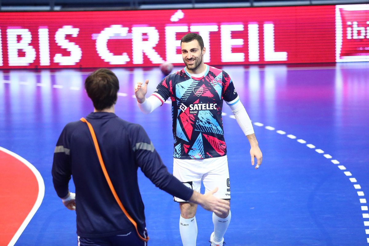 USCreteilHB's tweet photo. #CREMON On est ensemble (ouais) pour la rencontre Créteil / Montpel. Bon match à toutes et à tous ! https://t.co/r82mA8HwKP
