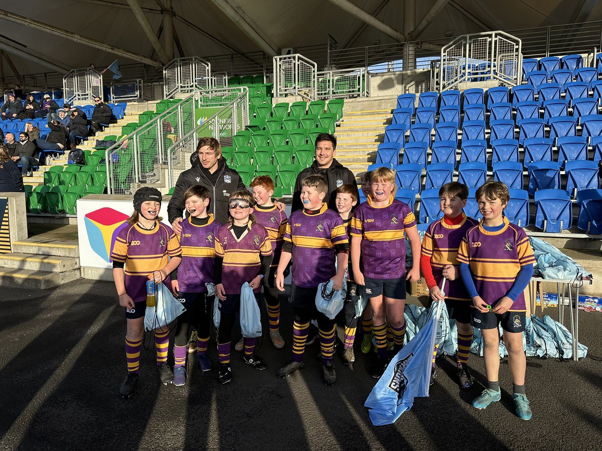 kube_net's tweet photo. It was a Sunday Funday at the @GlasgowWarriors pitch today with the first KubeNet Mini Festival of the season. The kids enjoyed every minute of the day 🤩
Thank you to all #YouthRugby clubs who came along and took part and for Sam and Seba for joining us  #ProudSponsor https://t.co/eHGOXLO9YT