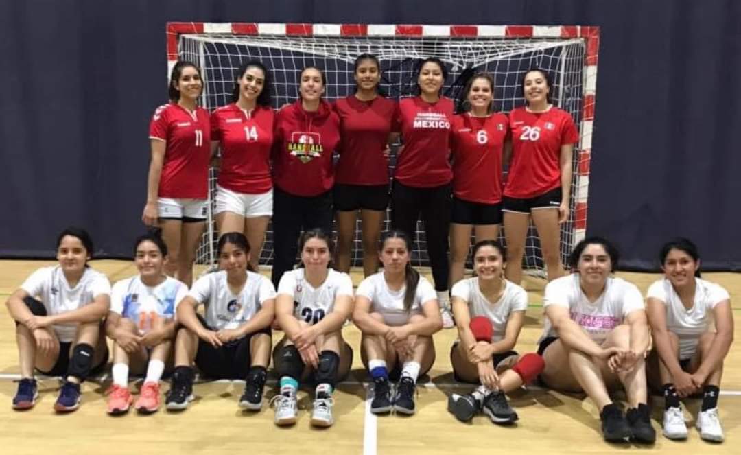 Handball_cdmx's tweet photo. Felicitación enorme a nuestras deportistas que se encuentran realizando trabajo de conjunto en la Pre Selección Nacional Femenil. 

A dar lo mejor de sí para aprender y trascender con pasos firmes.

Club Aztecas - Club Guepardos - Club Maidens presentes.

Enhorabuena!!! https://t.co/mJEMaHaTEa