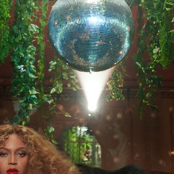 BEY'Z🐝⬢⬡ · fan account on Twitter "In Greek mythology, the Labyrinth