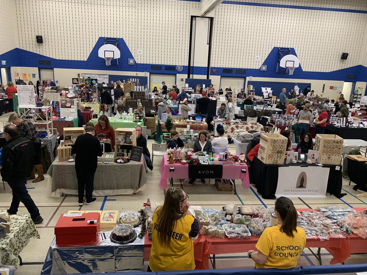 HespelerPS's tweet photo. It’s happening! The HPS Craft and Vendor Sale is on from 10-3 today. Come on by and check out the many gifts and bake sale items. https://t.co/V1PapIeFQT