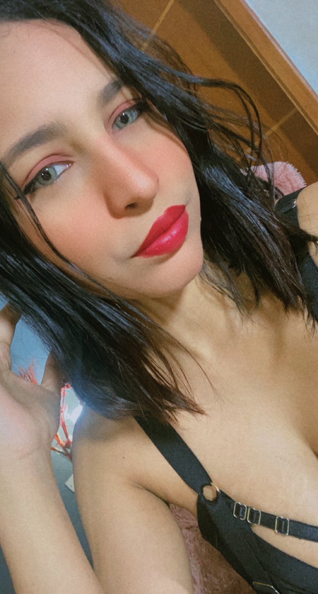 SofyDangeruous's tweet photo. RacheelPierce is   ONLINE now! 💋🌹

@cbupdatenews

@chaturbate

@chaturbateLATIN

@ChaturbateOnAir

#live #followme #latina #camgirl #hotmodel #deepthroatprincess #lovense #lush #domi https://t.co/lp8uIZfUVO