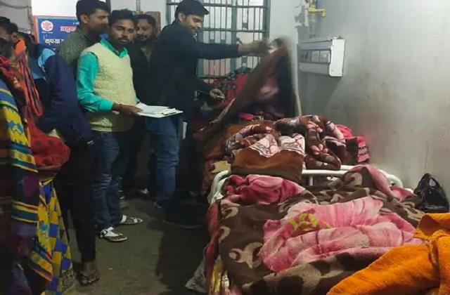 punjabkesari's tweet photo. झोलाछाप डॉक्टरों ने 5 महिलाओं का यूट्रस निकाला, 10-20 हजार रुपए में किया था ऑपरेशन
https://t.co/mlhmvseriJ

#BiharNews #BagahaNews #women #uterus #quackdoctors #operation #uterusscandal https://t.co/k3fINIgdsk