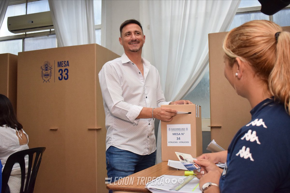 TransformarCGE's tweet image. #GELP #CGE Vota @JPArrien!

#DaleLobo #TransformarGimnasia
 
📸 @LegionTripera