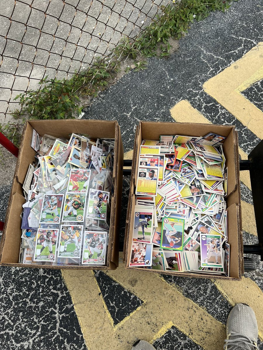 DrCardman's tweet photo. Another collection bought! Four full boxes! Top doesn’t look too promising though. We will see! 🙏😀 https://t.co/J0THiihGYG
