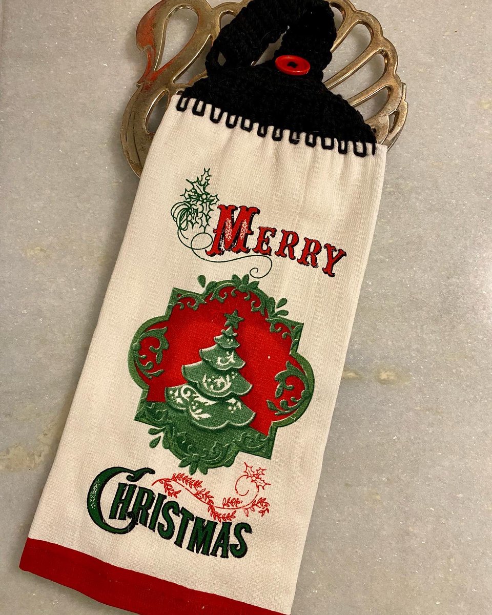 RCrocheting's tweet photo. 25% off sale thru Monday🌲

https://t.co/udtoYZuNGZ

100% cotton hanging kitchen towel with a coordinating 100% cotton crochet top with button closure. https://t.co/BWA3Xicqad